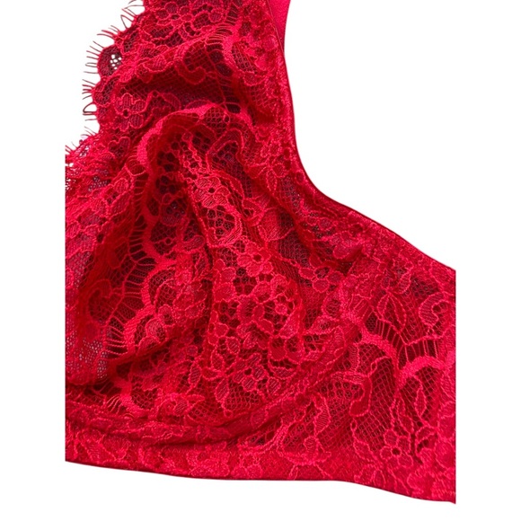 Victoria's Secret Dream Angels unlined plunge Vibrant Red Lace Bra 32b - Picture 4 of 12